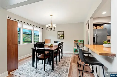 40 Lexington Lane West Milford NJ 07480