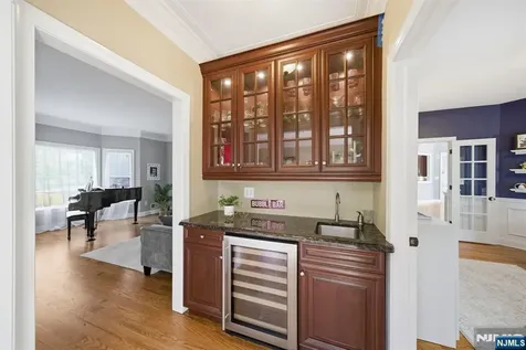 2 Hillas Lane Chester Township NJ 07930