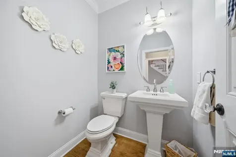 2 Hillas Lane Chester Township NJ 07930