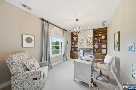 2 Hillas Lane Chester Township NJ 07930