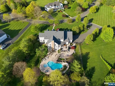 2 Hillas Lane Chester Township NJ 07930