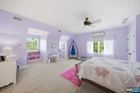 2 Hillas Lane Chester Township NJ 07930