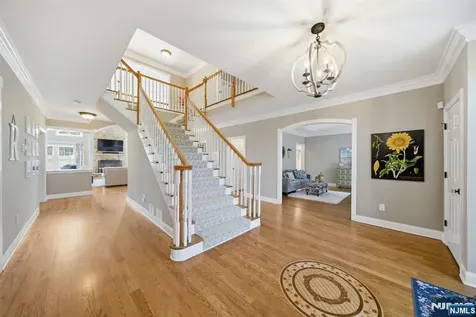 2 Hillas Lane Chester Township NJ 07930