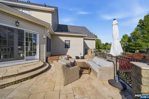 2 Hillas Lane Chester Township NJ 07930