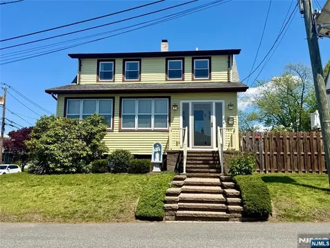 28 Seifert Street Garfield NJ 07026