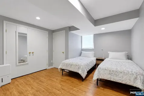 514 Rutland Avenue Teaneck NJ 07666