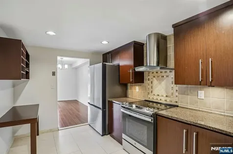 1077 River Road Edgewater NJ 07020