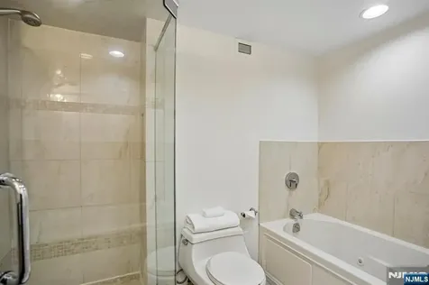 1077 River Road Edgewater NJ 07020
