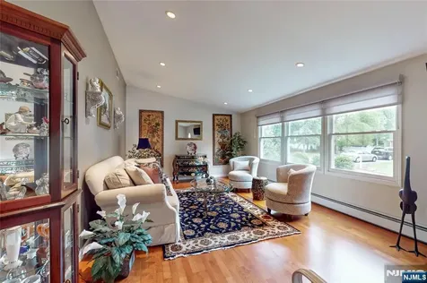 50 Seminole Avenue Oakland NJ 07436