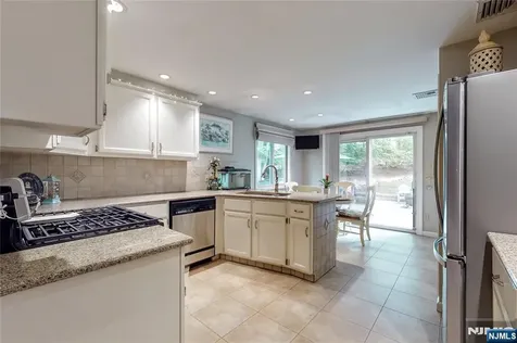50 Seminole Avenue Oakland NJ 07436