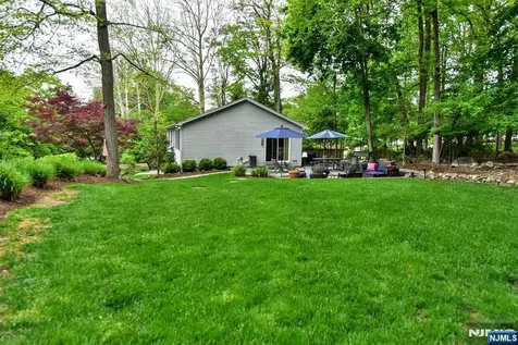 50 Seminole Avenue Oakland NJ 07436