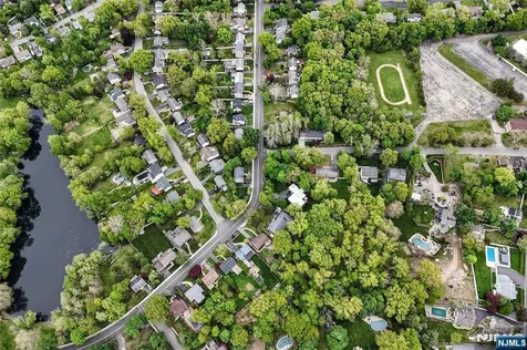 50 Seminole Avenue Oakland NJ 07436