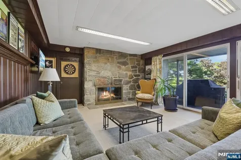 122 Sunrise Drive Hawthorne NJ 07506