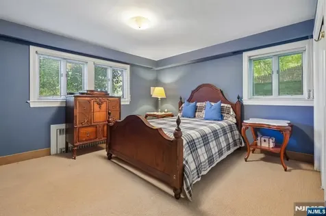 122 Sunrise Drive Hawthorne NJ 07506