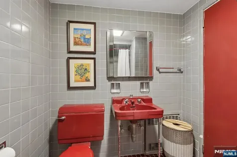 122 Sunrise Drive Hawthorne NJ 07506