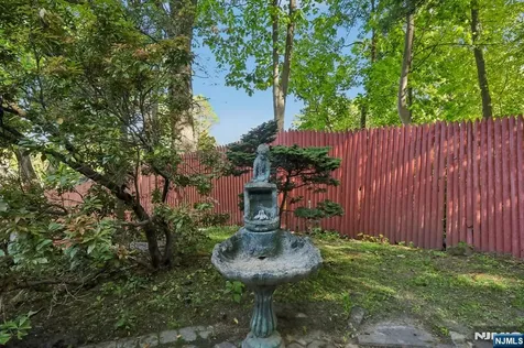 122 Sunrise Drive Hawthorne NJ 07506