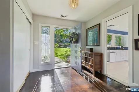 122 Sunrise Drive Hawthorne NJ 07506