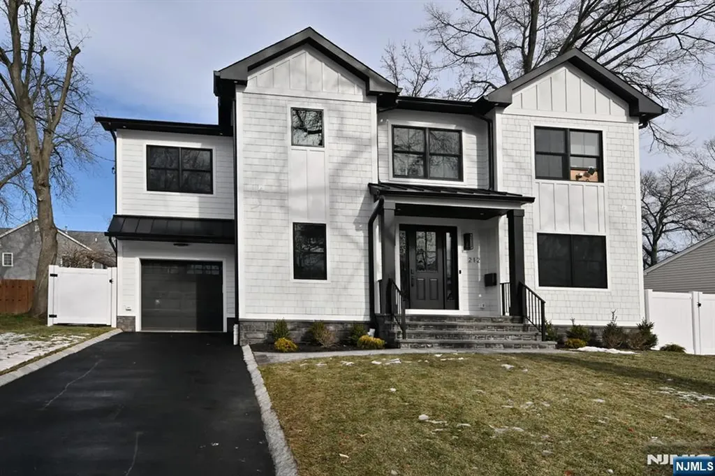 212 Monroe Avenue River Edge NJ 07661