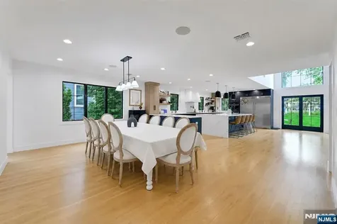 58 Spring Avenue Bergenfield NJ 07621