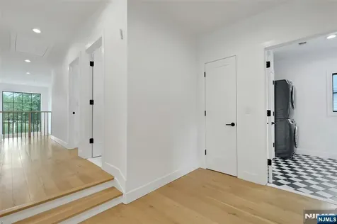 58 Spring Avenue Bergenfield NJ 07621