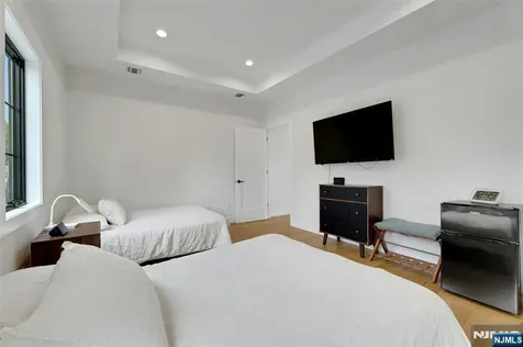 58 Spring Avenue Bergenfield NJ 07621