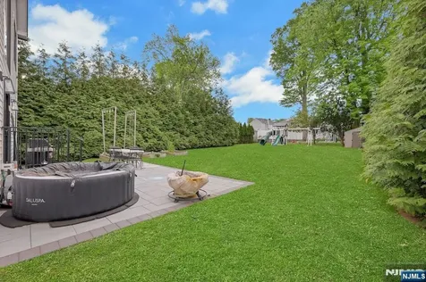 58 Spring Avenue Bergenfield NJ 07621
