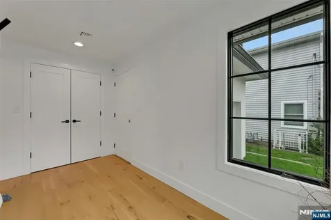 58 Spring Avenue Bergenfield NJ 07621