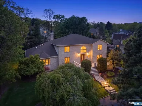 70 Forest Hills Cedar Grove NJ 07009