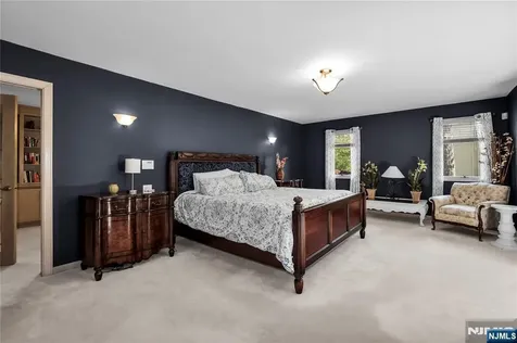 70 Forest Hills Cedar Grove NJ 07009