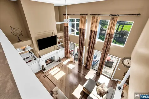 70 Forest Hills Cedar Grove NJ 07009
