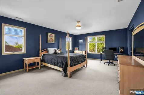 70 Forest Hills Cedar Grove NJ 07009