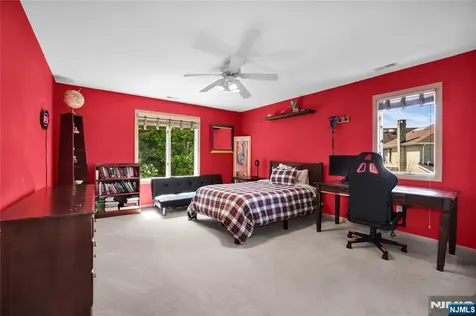70 Forest Hills Cedar Grove NJ 07009