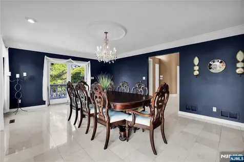 70 Forest Hills Cedar Grove NJ 07009