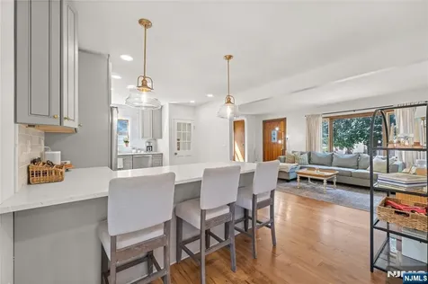 28 Mountain Avenue Bloomfield NJ 07003