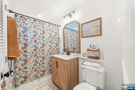 28 Mountain Avenue Bloomfield NJ 07003