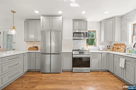 28 Mountain Avenue Bloomfield NJ 07003