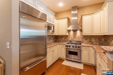 4102 Piermont Road Tenafly NJ 07670