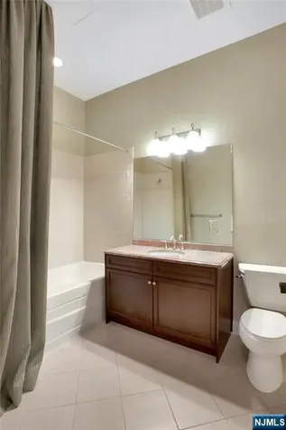 4102 Piermont Road Tenafly NJ 07670