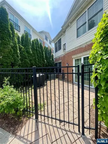 4102 Piermont Road Tenafly NJ 07670