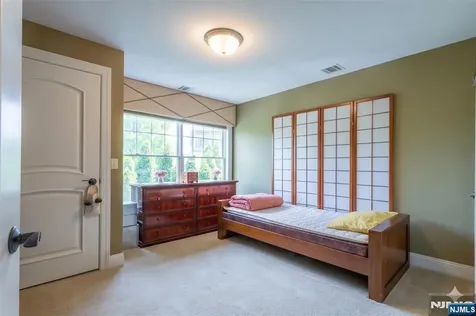4102 Piermont Road Tenafly NJ 07670