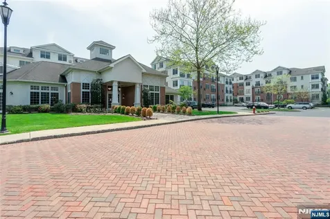 4102 Piermont Road Tenafly NJ 07670