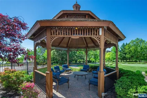 3 Pebble Road Woodland Park NJ 07424
