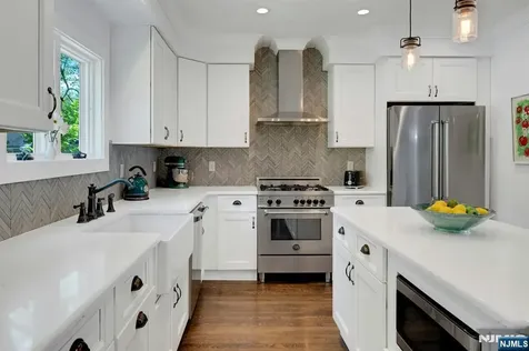 129 Mount Hebron Road Montclair NJ 07043
