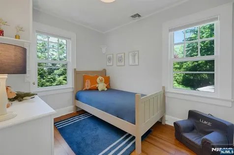 129 Mount Hebron Road Montclair NJ 07043
