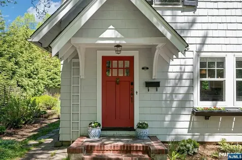 129 Mount Hebron Road Montclair NJ 07043