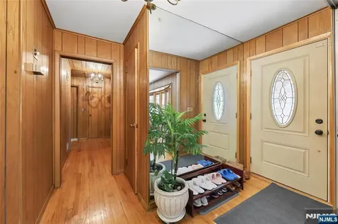 12 Beverly Road Englewood Cliffs NJ 07632