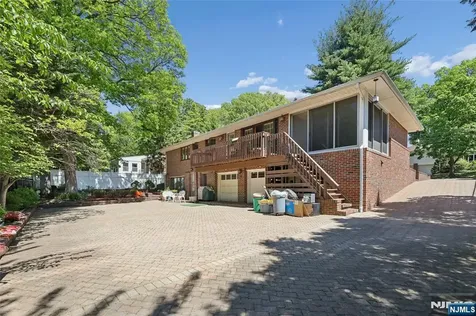 12 Beverly Road Englewood Cliffs NJ 07632