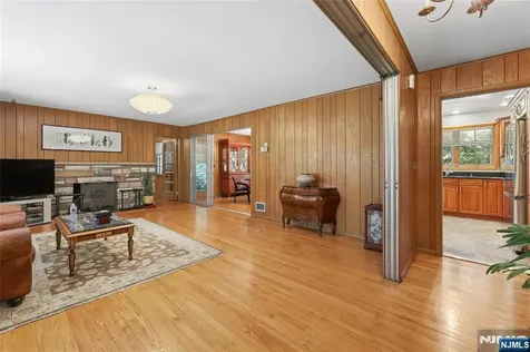 12 Beverly Road Englewood Cliffs NJ 07632