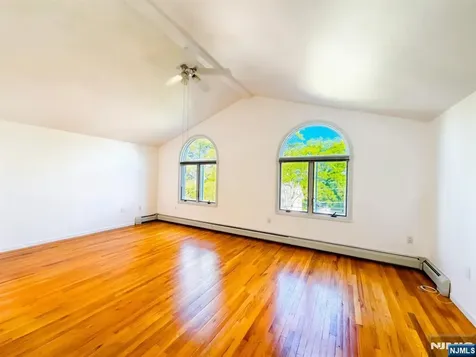 560 Studio Road Ridgefield NJ 07657
