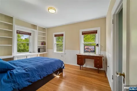 308 Woodside Avenue Ridgewood NJ 07450